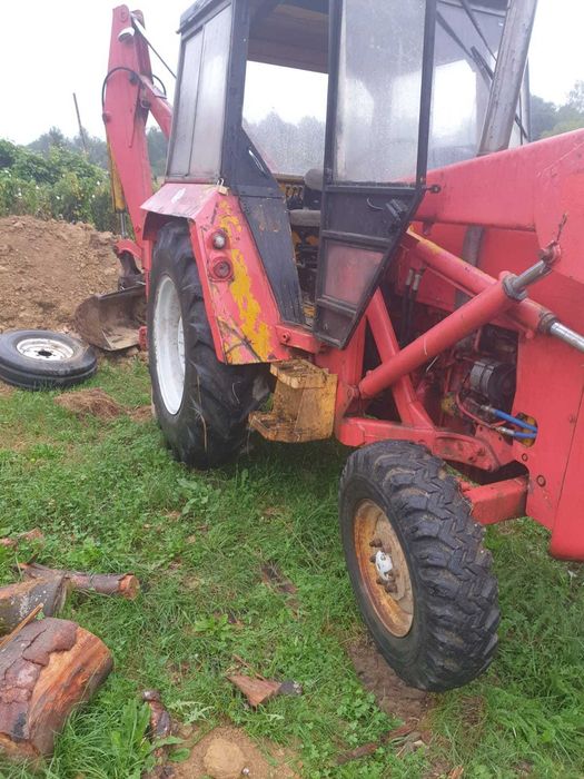 Vând buldoexcavator Massey Ferguson 50B, 1980 – complet funcțional