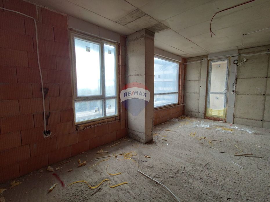 Продава се Двустаен апартамент в Варна, Възраждане 1 - 73 кв.м за 1939 €/кв.м - Снимка #3