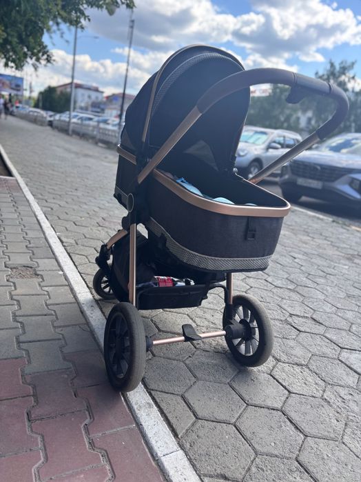 Продам коляску зима-лето