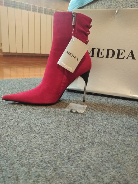 Продам женские полусапожки