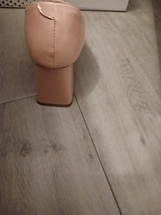 Pantofi din piele