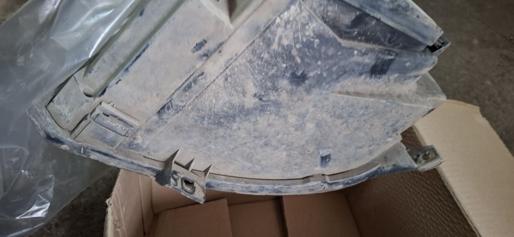 Фара правая приора