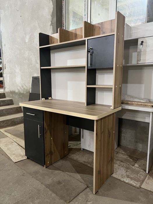 Stol pismeniy dars stoli