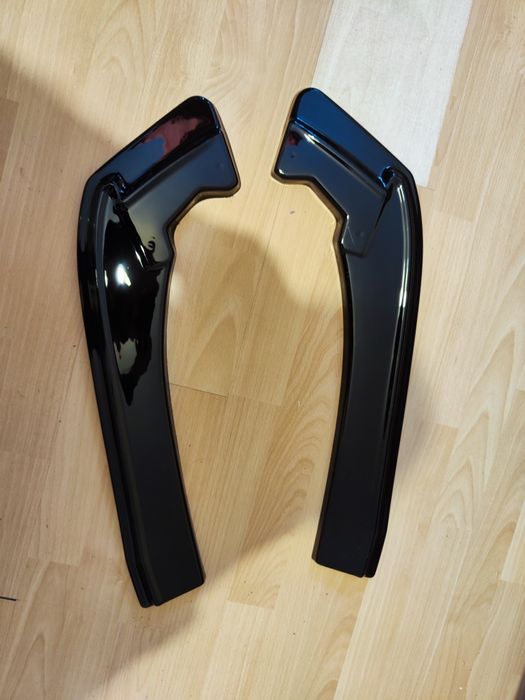 Extensie coltare bara spate BMW F30 F31 M Pachet M Tech negru lucios