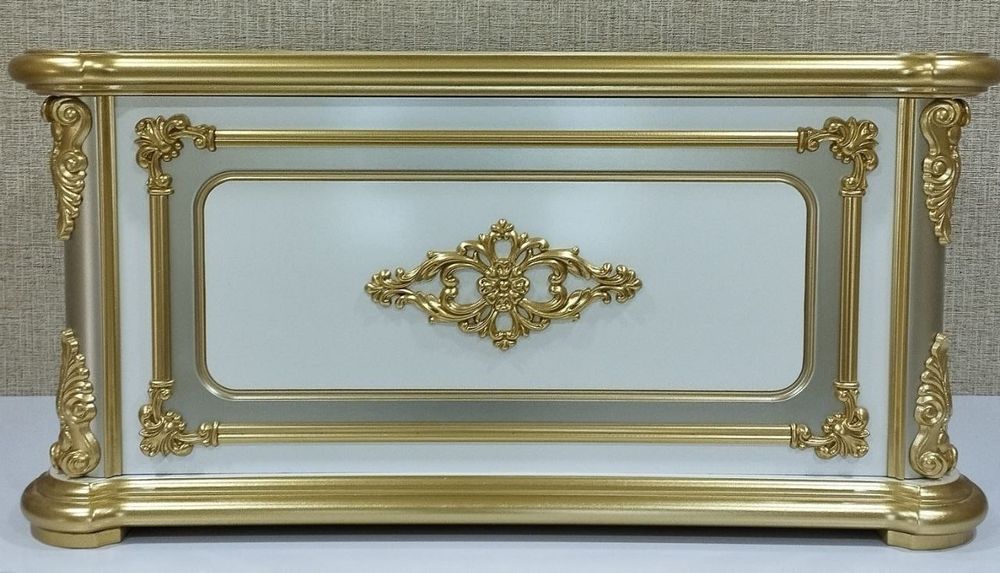 Har xil kõrinishdagi zamonaviy sandiqlar