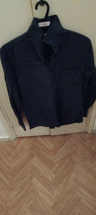Vand cămașă albastră