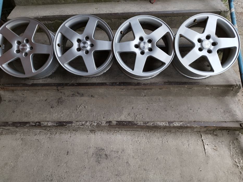 4 jante de aliaj 17 inci,pentru Jaguar  prinderea 5x114,3,gaura centra