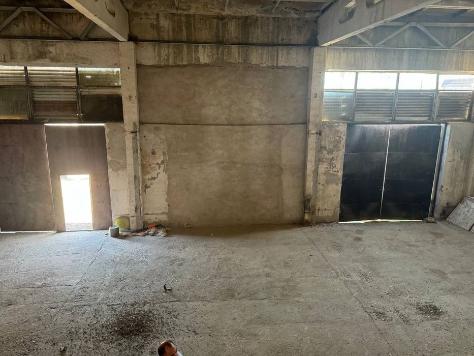 Сдаётся территория под аренду в г. Бухара(Файзобод масжид) 60 соток.