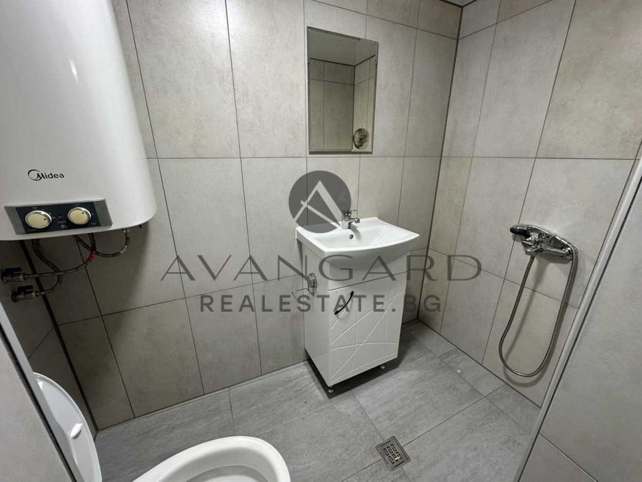 Продава се Двустаен апартамент в Пловдив, Център - 45 кв.м за 2178 €/кв.м - Снимка #3