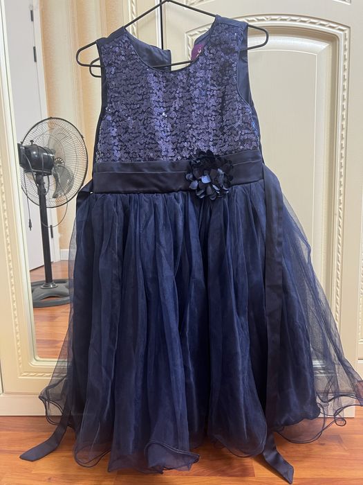 Платье детское ..