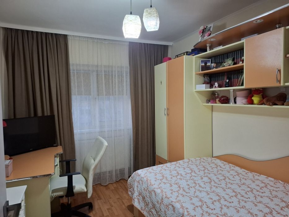 Apartament 3 camere , decomandat, ultracentral