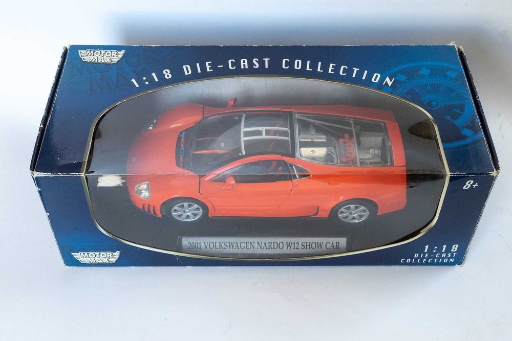 Продавам модели 1:18 и 1:24 цени от 35 до 80лв