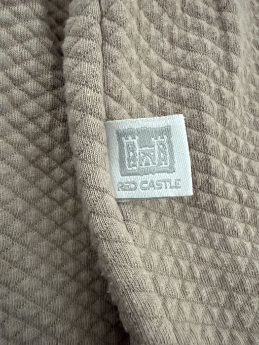 Бебешки спални чували, ромпъри, гащеризони.