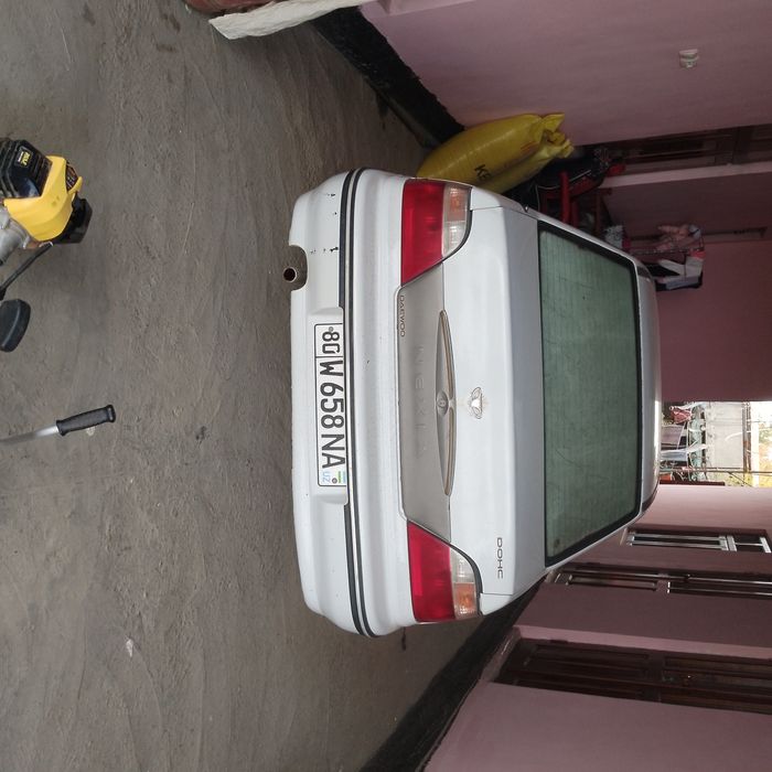 Нексия 1 сотилади 2004 йил зу́р