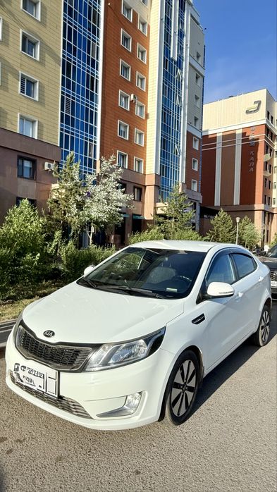 продам Киа Рио 2013г