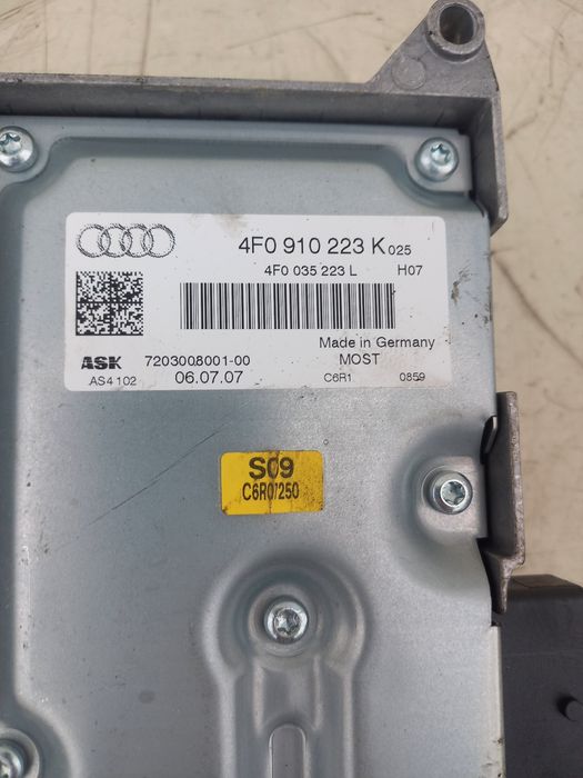 Усилвател Audi A6 4F