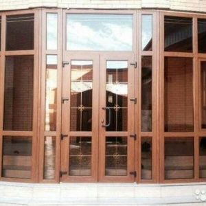 Ремонт пластмассовых окон замена резины и москитных сеток.