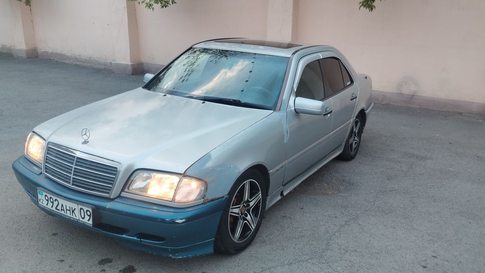 Продам Мерседес с-202