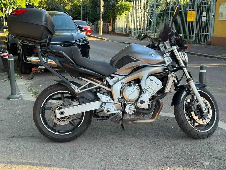 Yamaha FZ6 2005 în stare foarte bună