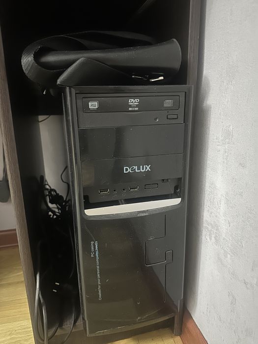 Комьпютер рабочий полный комплект