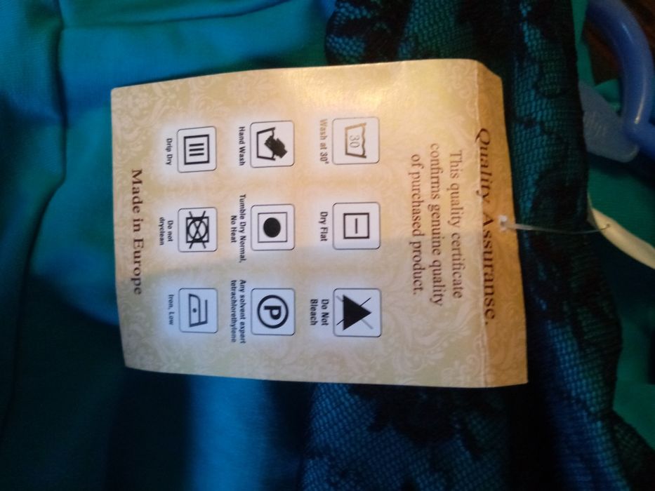 Продам спортивный костюм