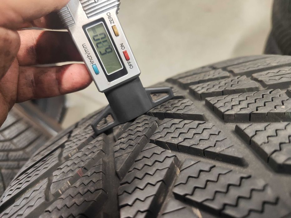 2бр.зимни гуми 265/40/20 Bridgestone