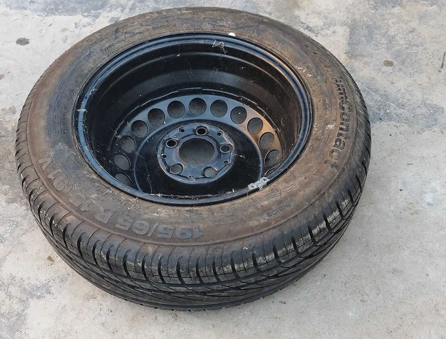 Roata originala mercedes noua 5 prezoane  conti 195 65 r15 mercedes vw audi