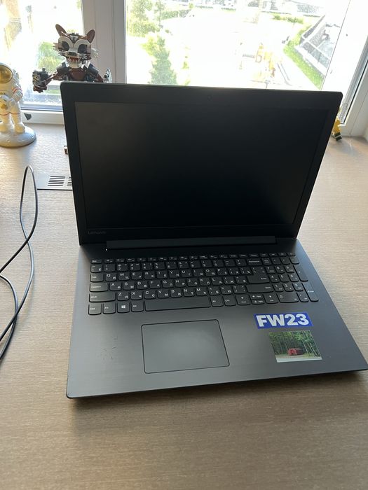 Ноутбук бренда LENOVO