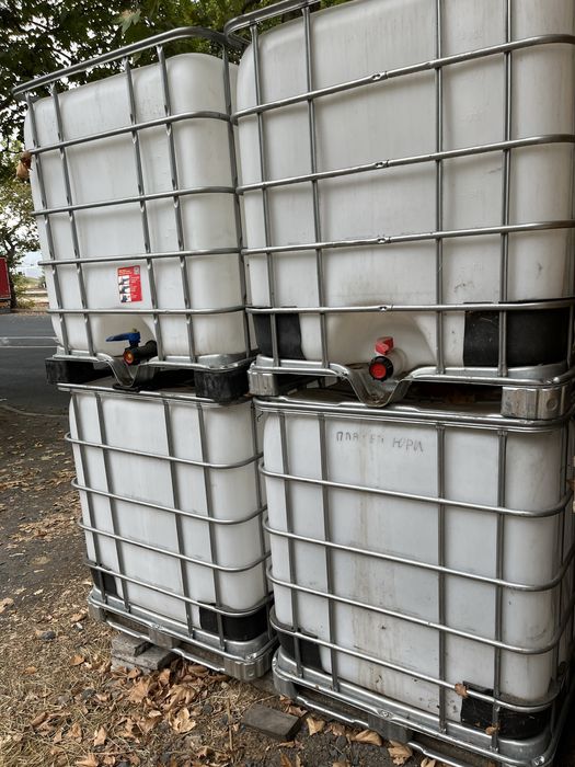 Цистерни IBS контейнери 1000л