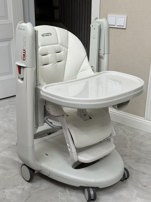 Детский стульчик для кормления