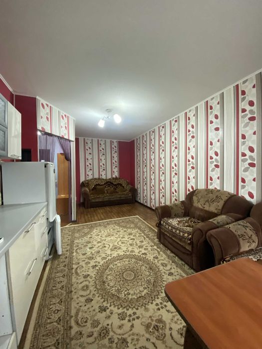 продам 1 комн квартиру в центре