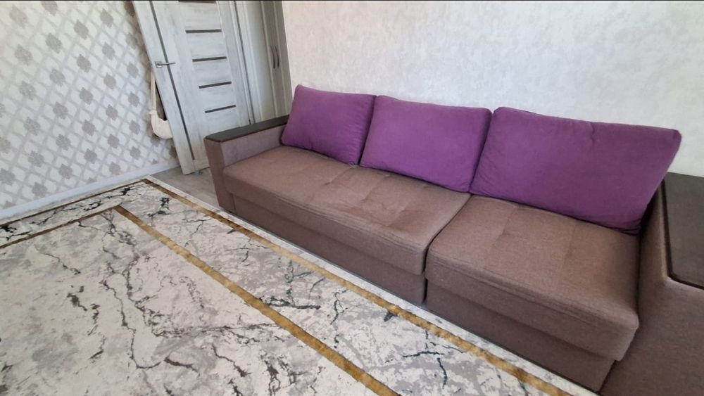 Отдам даром диван!