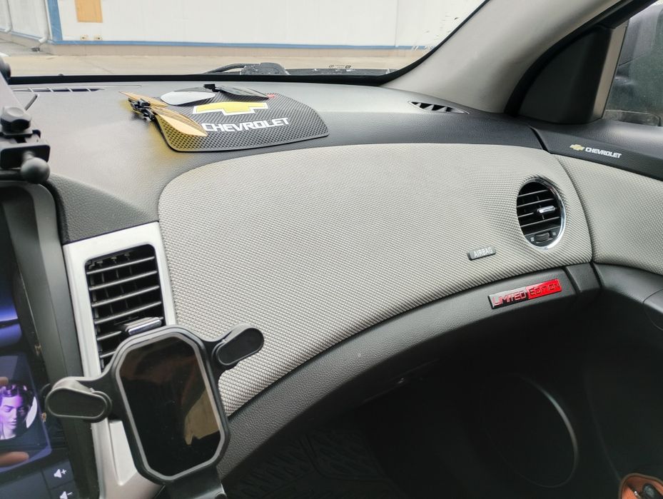 Chevrolet Cruze 1.6LS