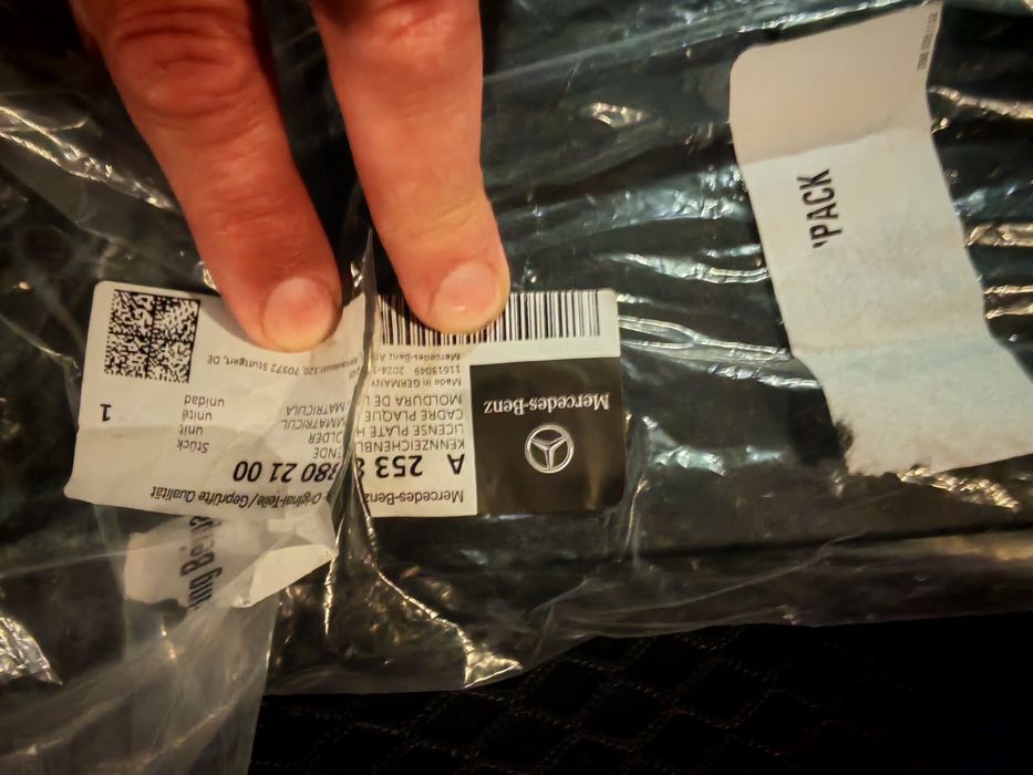 Стойка за преден номер Мерцедес GLC 43