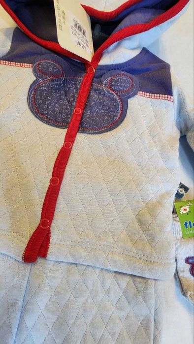 Детский костюмчик в наборе с носочками