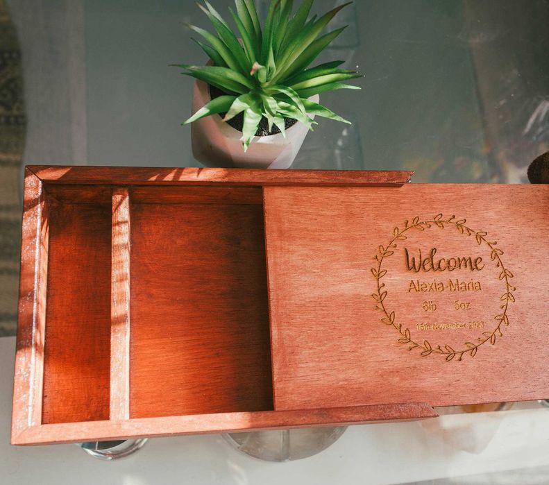 Cutie pentru stick USB,păstrare fotografii nunta,botez