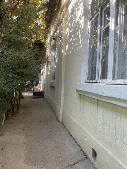 Срочно продам дом в хорошем месте, недалеко центр, аэропорт, вокзал!