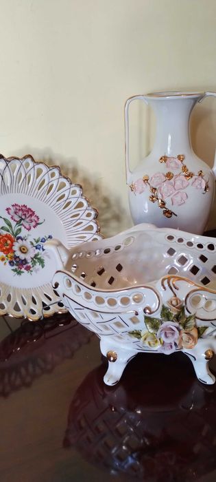 Vnad bibelouri mari cu modele florale Timisoara • OLX.ro