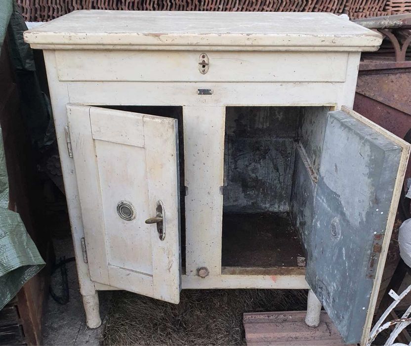 Frigider antic!Restaurat! 2 model diferit!