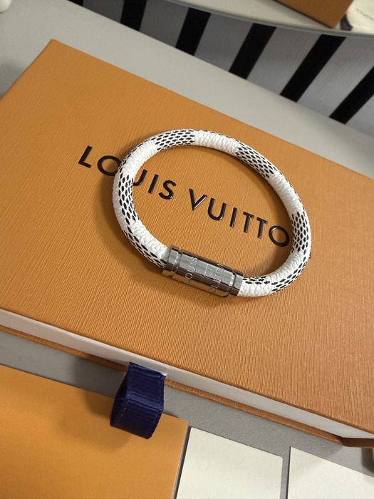 Bratara Louis Vuitton LV