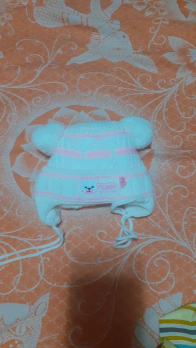 Продам   детскую    шапочку