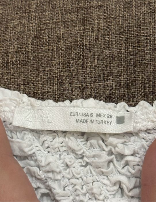 Потници Zara, Pepe Jeans