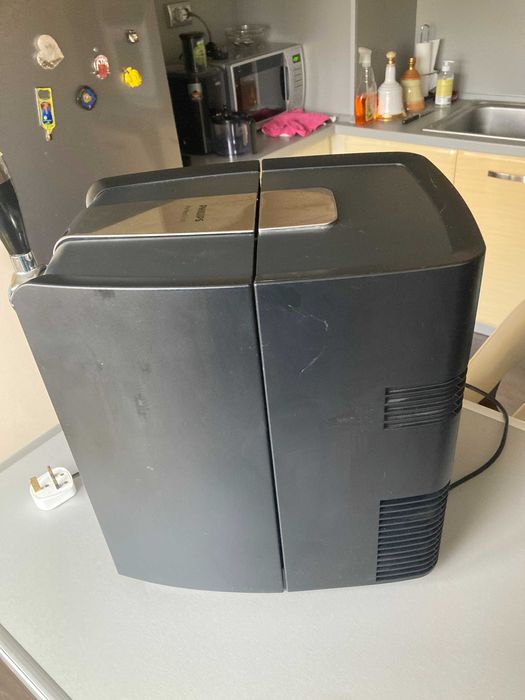 Диспенсър за бира Philips Perfect Draft HD 3620