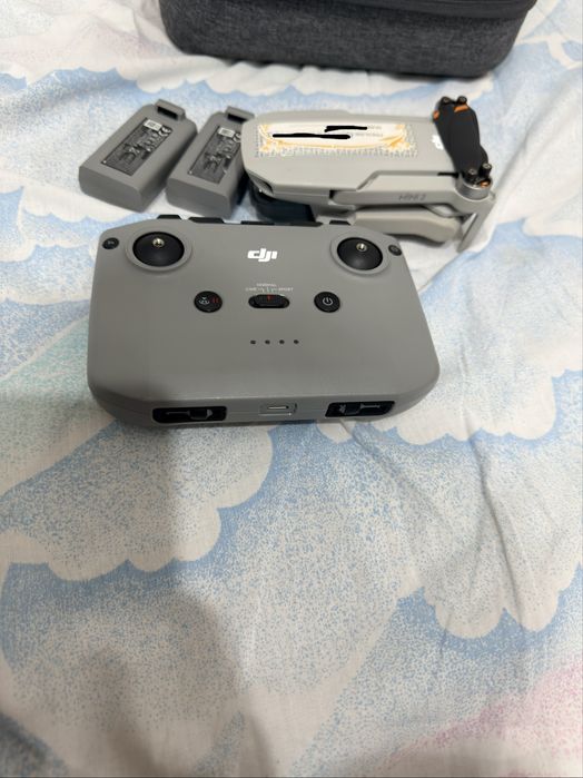 Drona Dji mini 2 3 baterii