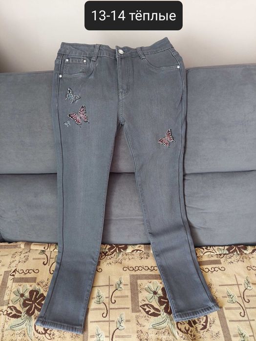 Продам новые джинсы на девочку!