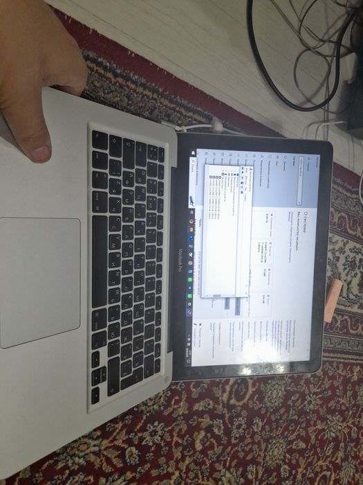 Apple MacBook Pro 13 Intel Core i7 8 GB SSD 240 GB WD