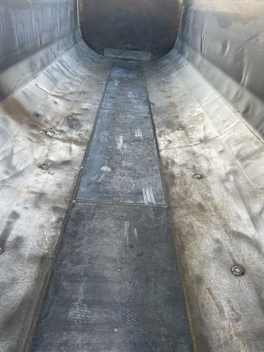 Semiremorca schwarzmuller basculabila/ bena piatra