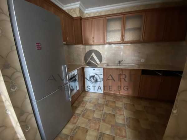 Продава се Тристаен апартамент в Пловдив, Кършияка - 112 кв.м за 918 €/кв.м - Снимка #4