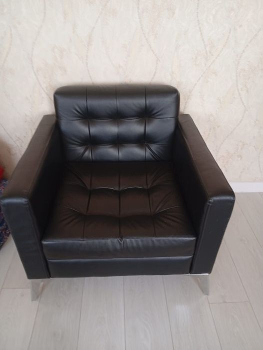 Продам диван и кресло