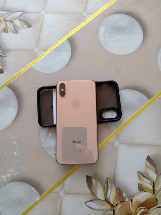 Айфон Хs продам 50000 ,75% все оригинал